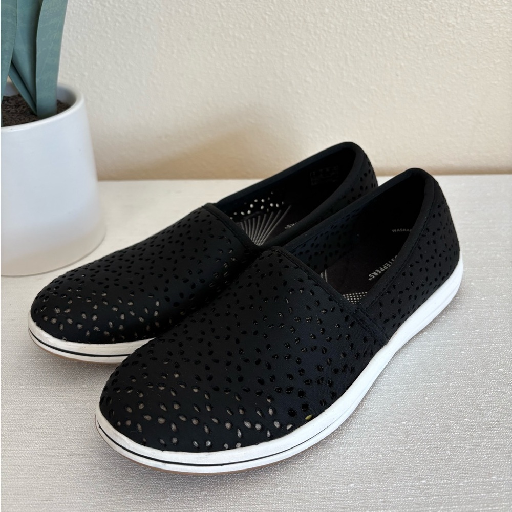 Clarks Cloudsteppers Black Perforated Textile Sli… - image 5